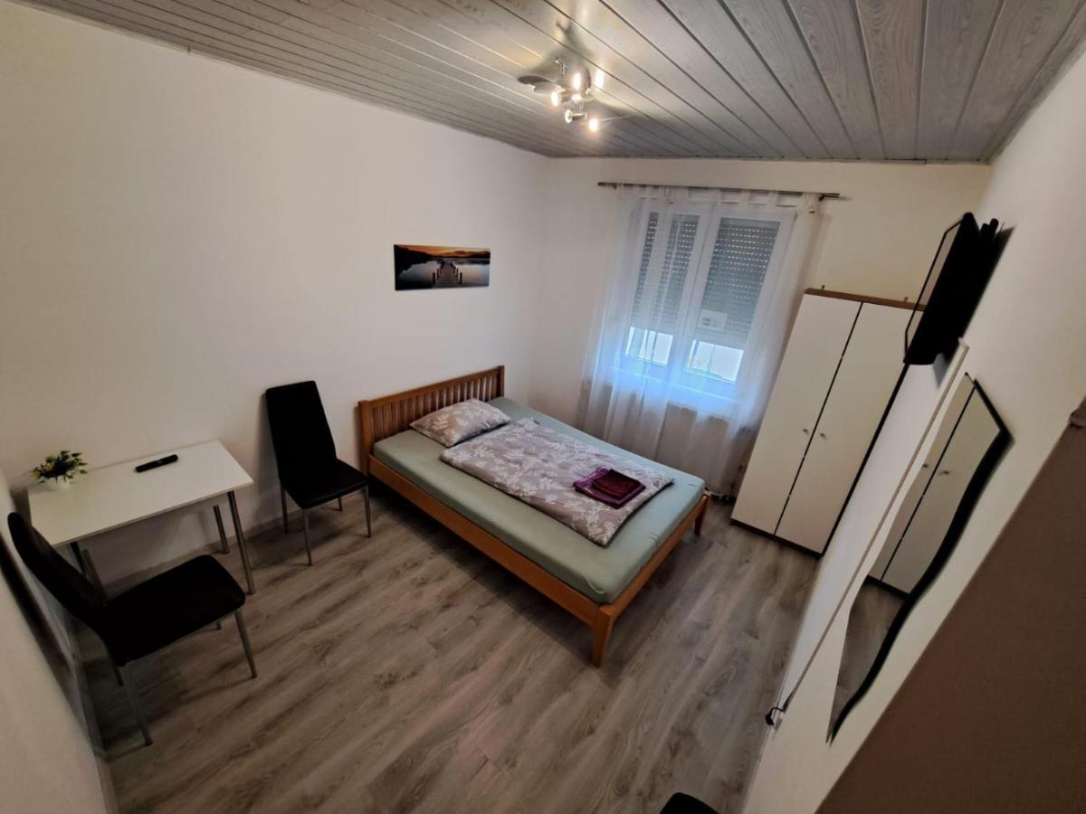 Hostelhollabrunn Εξωτερικό φωτογραφία